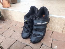 Tretry Muddyfox velikost EU39