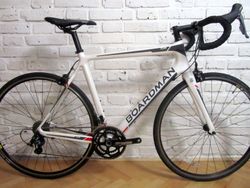 CELOKARBON BOARDMAN TEAM C7 na Shimano Tiagra. 56 cm. Zánovní !