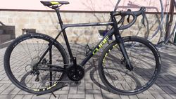 CUBE CROSS RACE