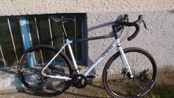 Genesis Croix De Fer 10 bílá / šedá
