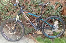 ENDURO CUBE Stereo160, 27,5", Fox tlumice