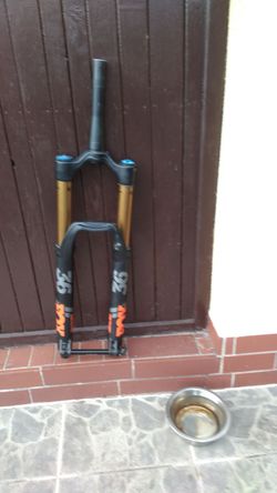 Fox 36 Grip2