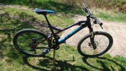 Mondraker Factor 27.5" celoodpružené kolo na prodej