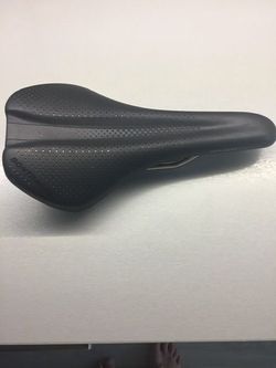 sedlo Bontrager Arvada elite