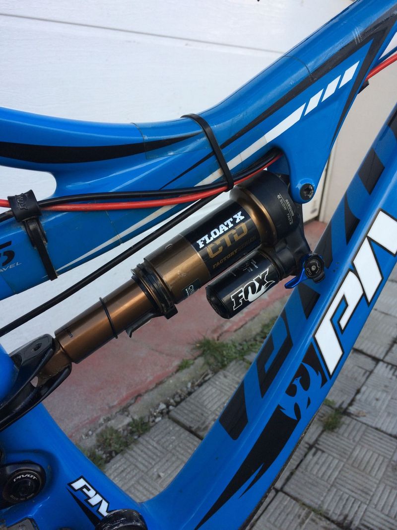 Pivot mach6 Carbon