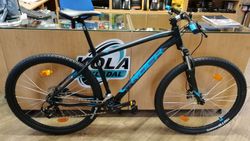 Rock Machine Manhattan 40-29 2020