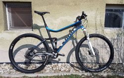 Kona Hei Hei Deluxe + vidlice Fox navíc
