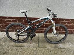 Karbonový full GT Force, vel. M, zdvihy 140mm