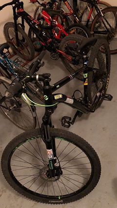 GHOST Kato 4.9 night black/riot green - L/19.5"