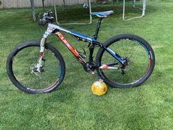 Cube AMS 100 Super HPC SL 29 2015