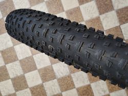 Specialized Ground Control 27.5x3.0"