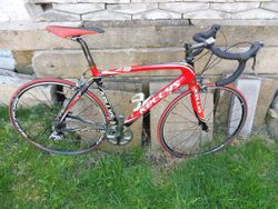 Kellys URC 7.9 Celokarbon, sada Ultegra, vel. M