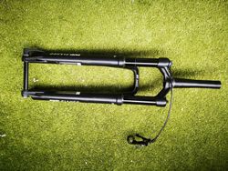 29" vidlice DT Swiss OPM O.D.L. 100mm 15mm osa Tapered