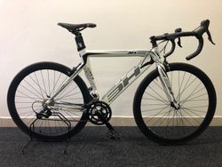 BH AERO SORA 9sp - Nové