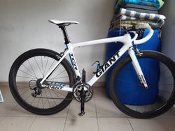 Silniční karbonové kolo Giant TCR