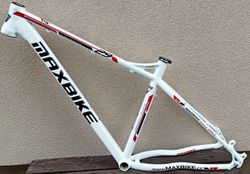 Maxbike M 909