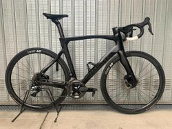 Pinarello Dogma F12 disc di2
