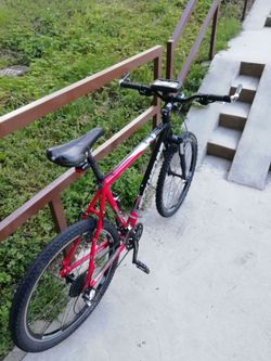 PRODÁM KOLO ROCKMACHINE