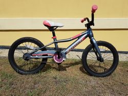 Dětské kolo Cannondale 16"