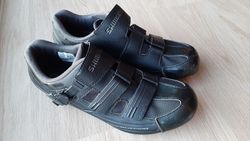 Pánské silniční tretry Shimano RP300 černá