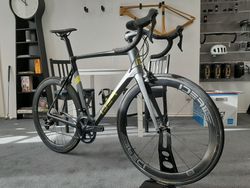 Silniční kolo IDEA R1 - ULTEGRA 2020