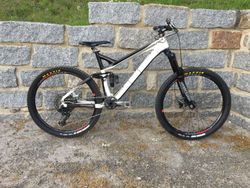 Felt Compulsion M 27,5