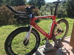 Triatlonové kolo Wilier Blade, sada Campagnolo ATHENA, zapletená kola Equinox 80mm