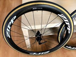 ZIPP 303 Firecast - zapletená galusková kola