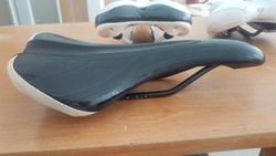 Prodám sedlo Specialized