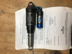 FOX DHX AIR 5.0 jako nový na prodej 215mm montážní delka