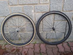Prodám použitá TOP vrchařská zapletená kola Roval CLX 32