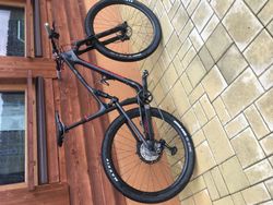 Rocky Mountain Element 90, carbon rám, kliky, ráfky