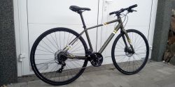 Prodám fitness/městské kolo Focus Arriba LTD vel. 45 (S 155 - 170 cm) se zárukou do 7.1. 2022