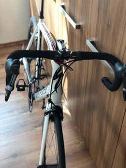 Prodám Specialized Tarmac SL3 Pro SRAM Red + karbonová kola v ceně!!!