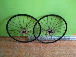 Zapletená kola Mavic Ksyrium Pro UST