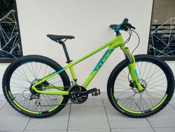Nové dětské juniorské kolo Cube Acid 260 s kotoučovými brzdy