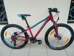 Nové juniorské kolo Cube Access 240 hydraulické brzdy