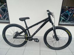 Nové dirtové kolo CTM Dirtking černé