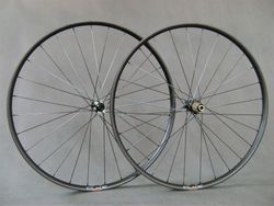Duke Ultra - Novatec carbon - Sapim Aero (1395g)