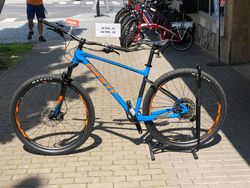Horské kolo Giant Fathom 29er 2 GE 2019 vel.L vibrant blue