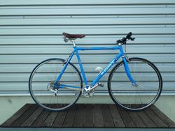 Retro stavba - Fořt - Sachs Aris