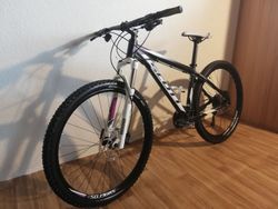 SCOTT SCALA 710 NAJETO MAX 1000 Km scott helma k tomu v barvě