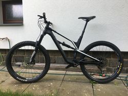 Canyon Spectral AL 6.0 2018 (nový rám 2020) - k dispozici září 2020