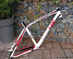 rám 4EVER VIRUS XC carbon