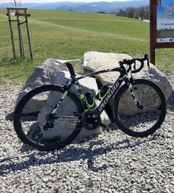 Prodám silniční kolo specialized