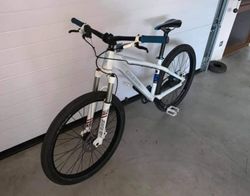 Horské kolo Giant STP
