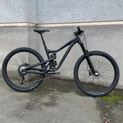 Kross Moon 2.0 29” vel. M - 54 000 Kč (pův. cena 74 990 Kč)