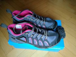 Dámské turistické tretry Shimano SH-WM34