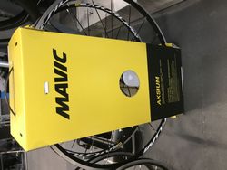 Mavic Aksium 700