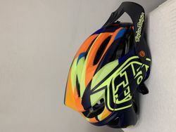 Přilba Troy Lee Designs (TLD) A2 Mips Jet Yellow vel. M-L